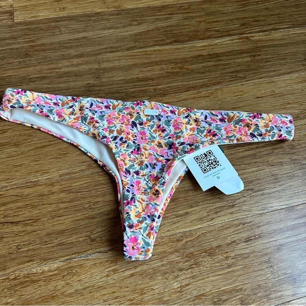 NWT ROXY Size Large Floral Beach Classics Tanga Mini Coverage Bikini Bottom - Picture 4 of 6